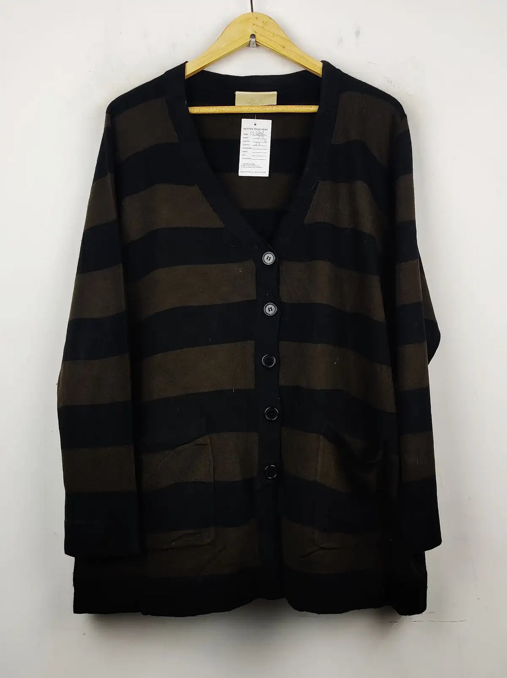 Buy online pre-used pre-loved 100% authentic & Original branded Ann Harvey (LS-7802) available in Pakistan. Top international brands avilable.