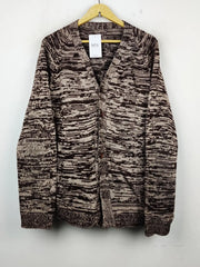 Buy online pre-used pre-loved 100% authentic & Original branded Unknown Brand (LS-7815) available in Pakistan. Top international brands avilable.