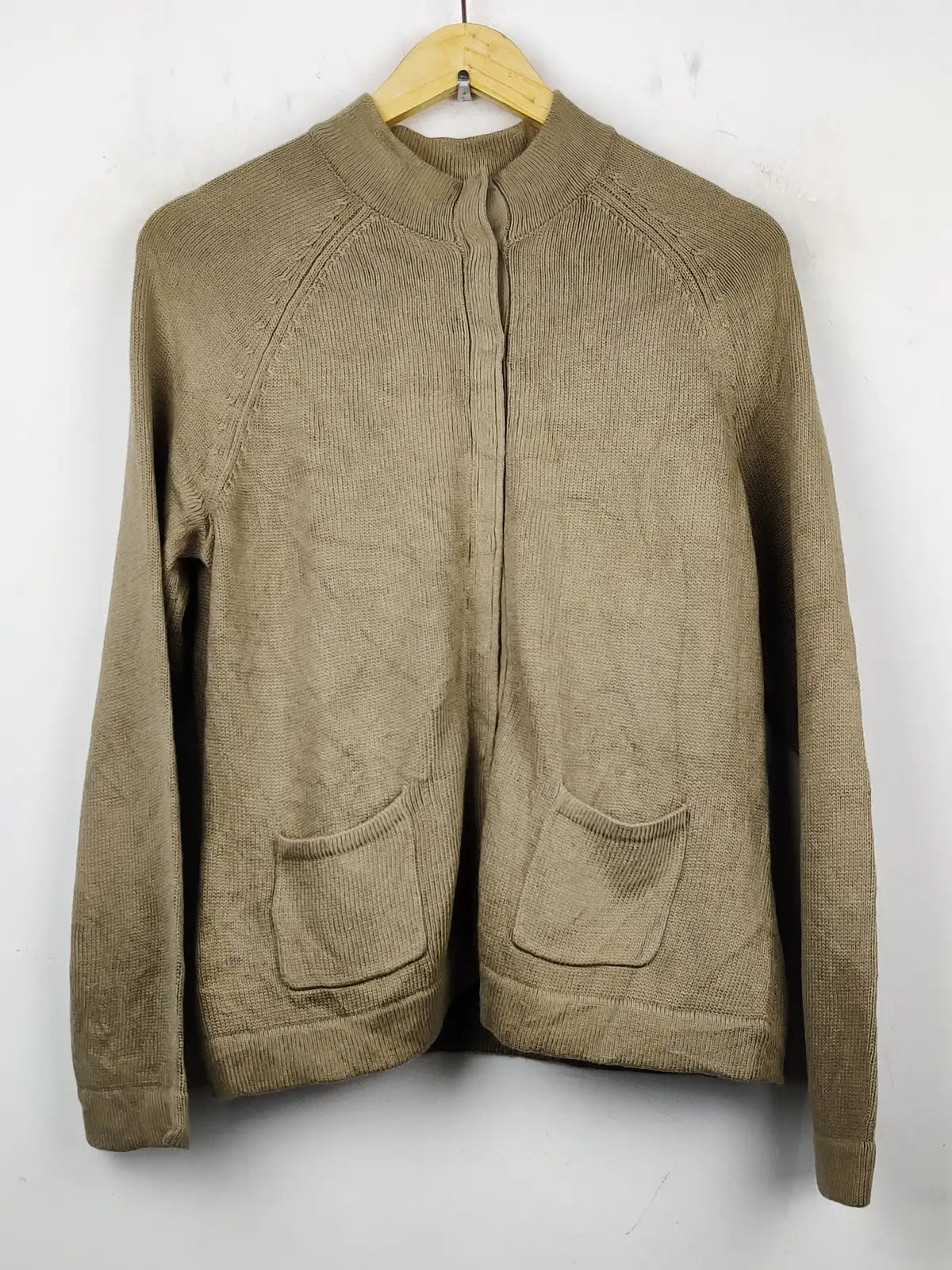 Buy online pre-used pre-loved 100% authentic & Original branded Talbots (LS-7821) available in Pakistan. Top international brands avilable.