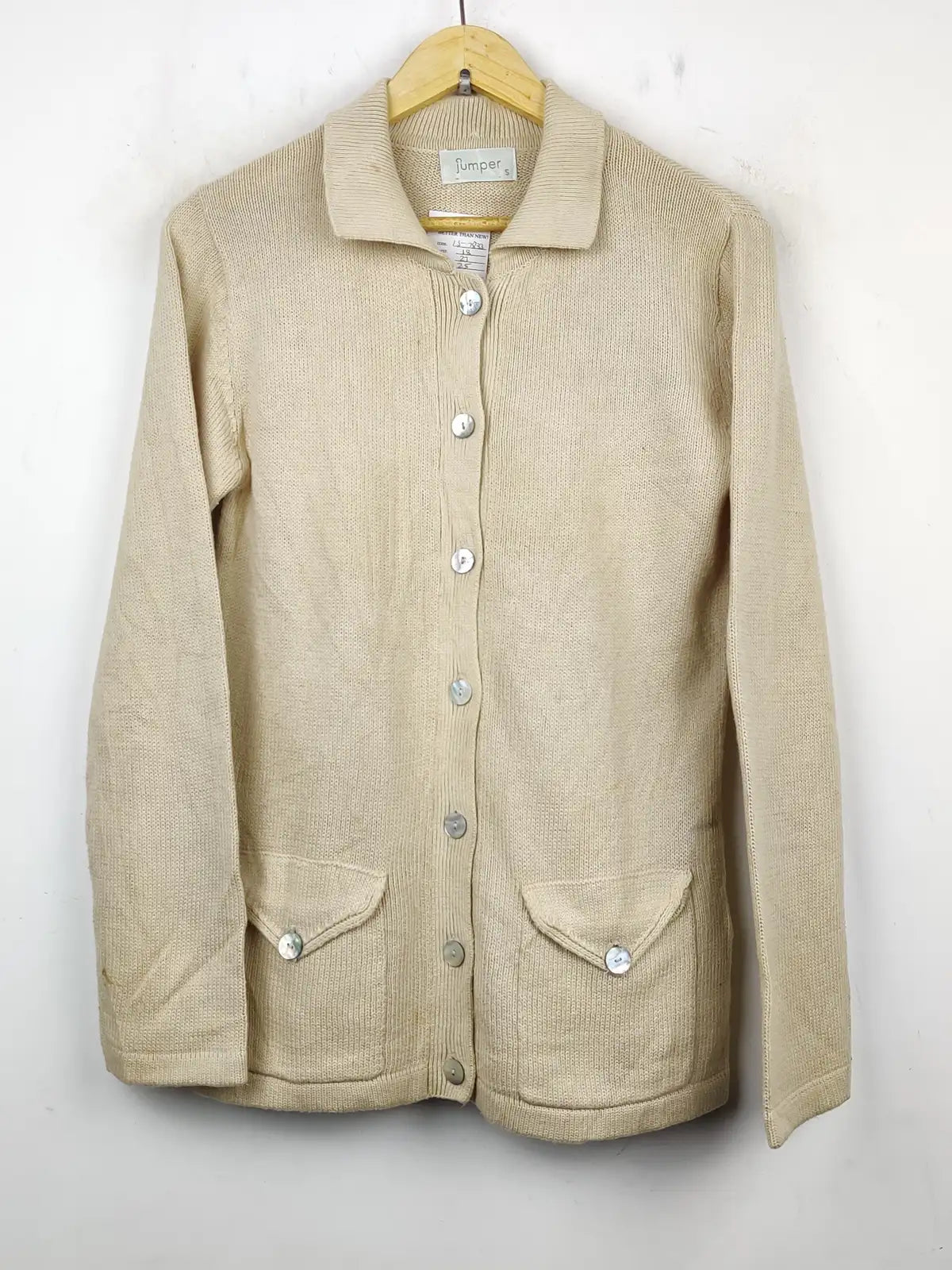 Buy online pre-used pre-loved 100% authentic & Original branded Jumper (LS-7833) available in Pakistan. Top international brands avilable.