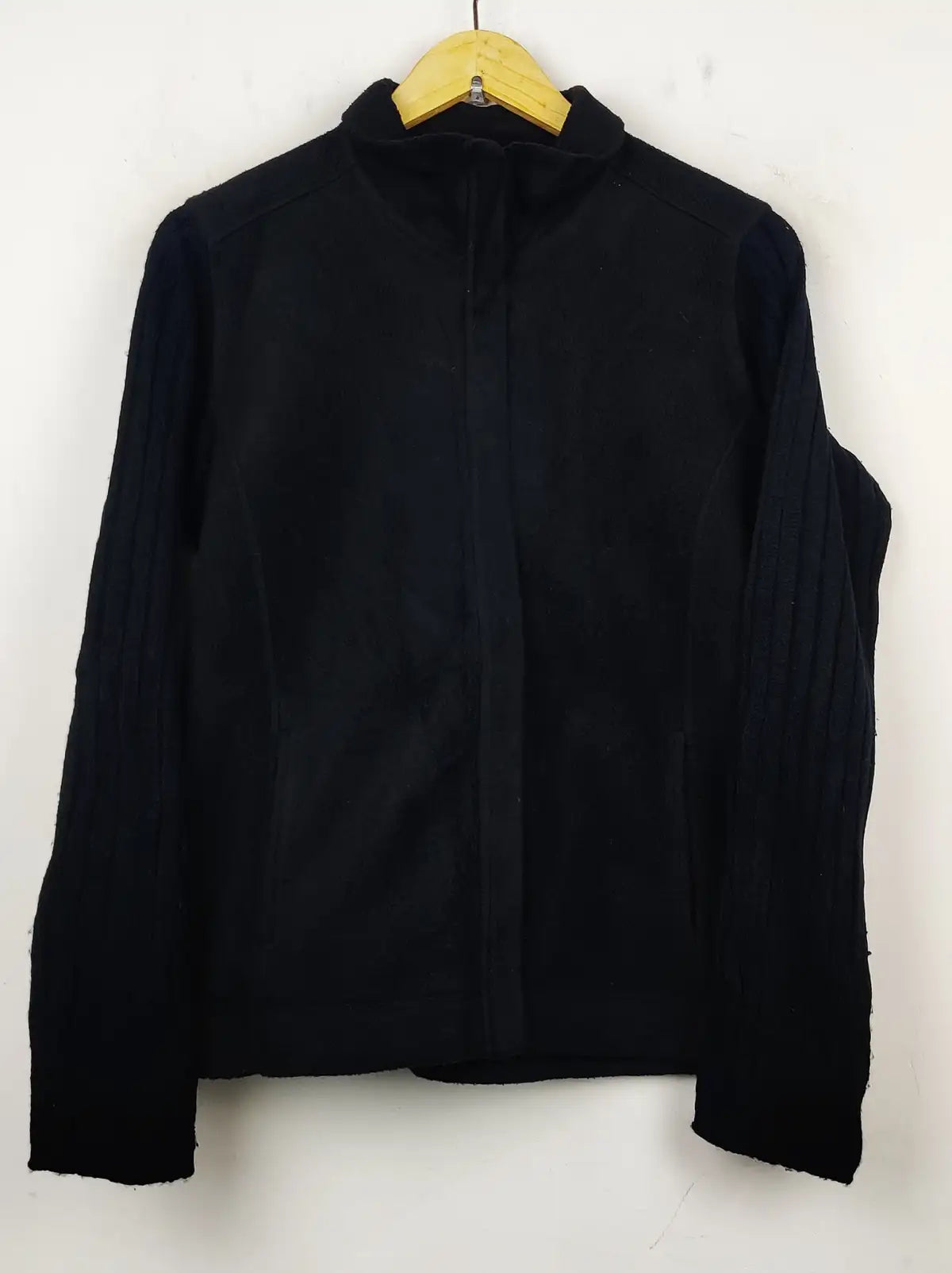 Buy online pre-used pre-loved 100% authentic & Original branded Ewm (LS-7839) available in Pakistan. Top international brands avilable.