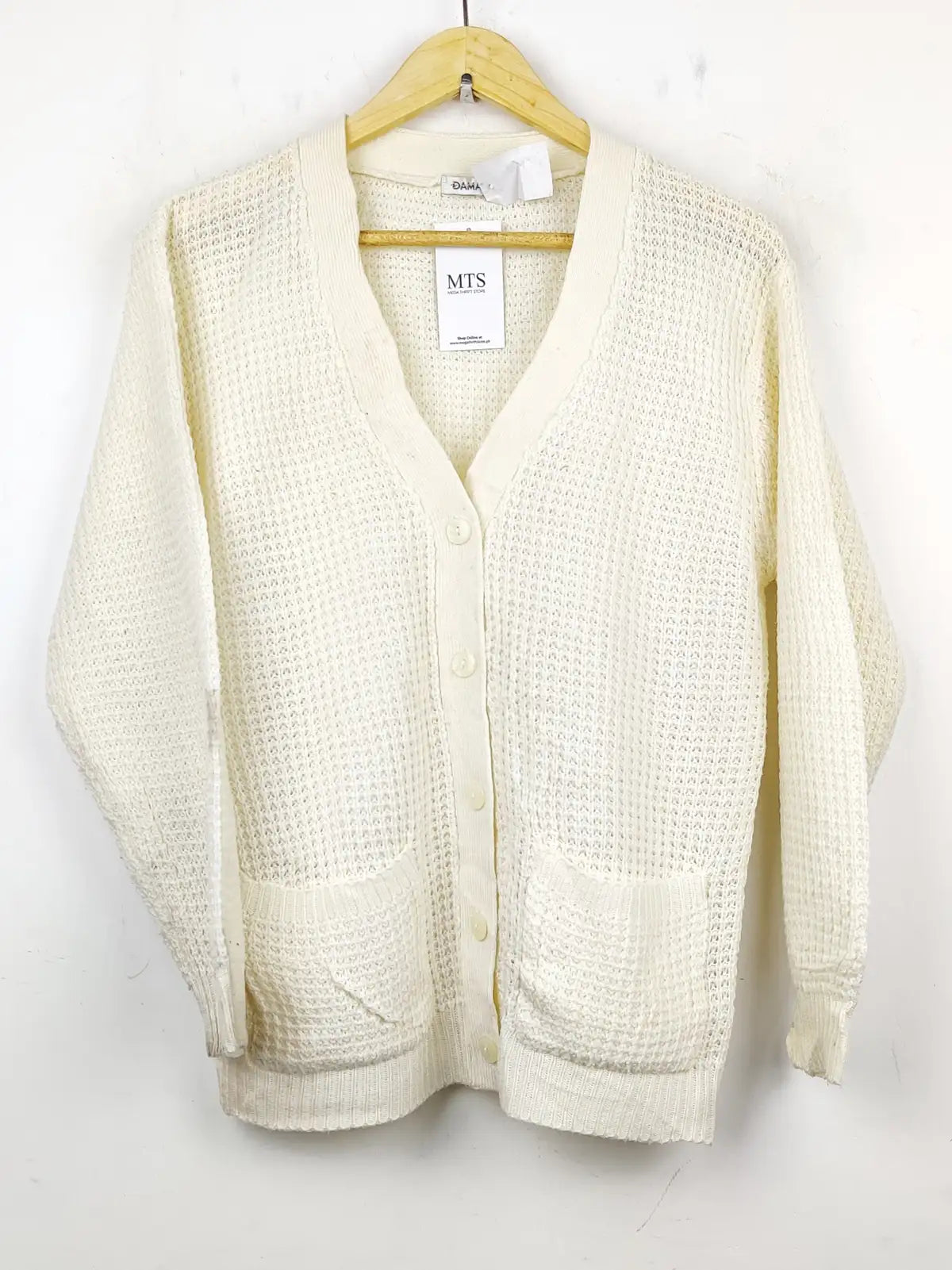 Buy online pre-used pre-loved 100% authentic & Original branded Damart (LS-7858) available in Pakistan. Top international brands avilable.