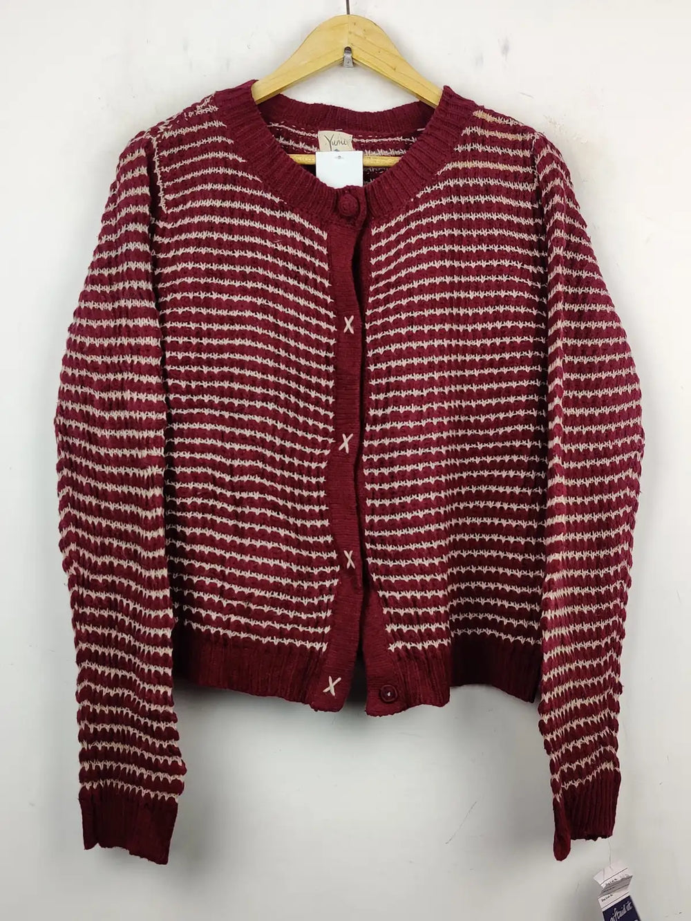 Buy online pre-used pre-loved 100% authentic & Original branded Yumi (LS-7868) available in Pakistan. Top international brands avilable.