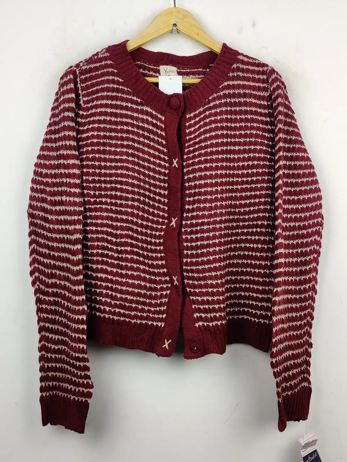 Buy online pre-used pre-loved 100% authentic & Original branded Yumi (LS-7868) available in Pakistan. Top international brands avilable.
