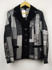 Buy online pre-used pre-loved 100% authentic & Original branded Unknown Brand (LS-7898) available in Pakistan. Top international brands avilable.