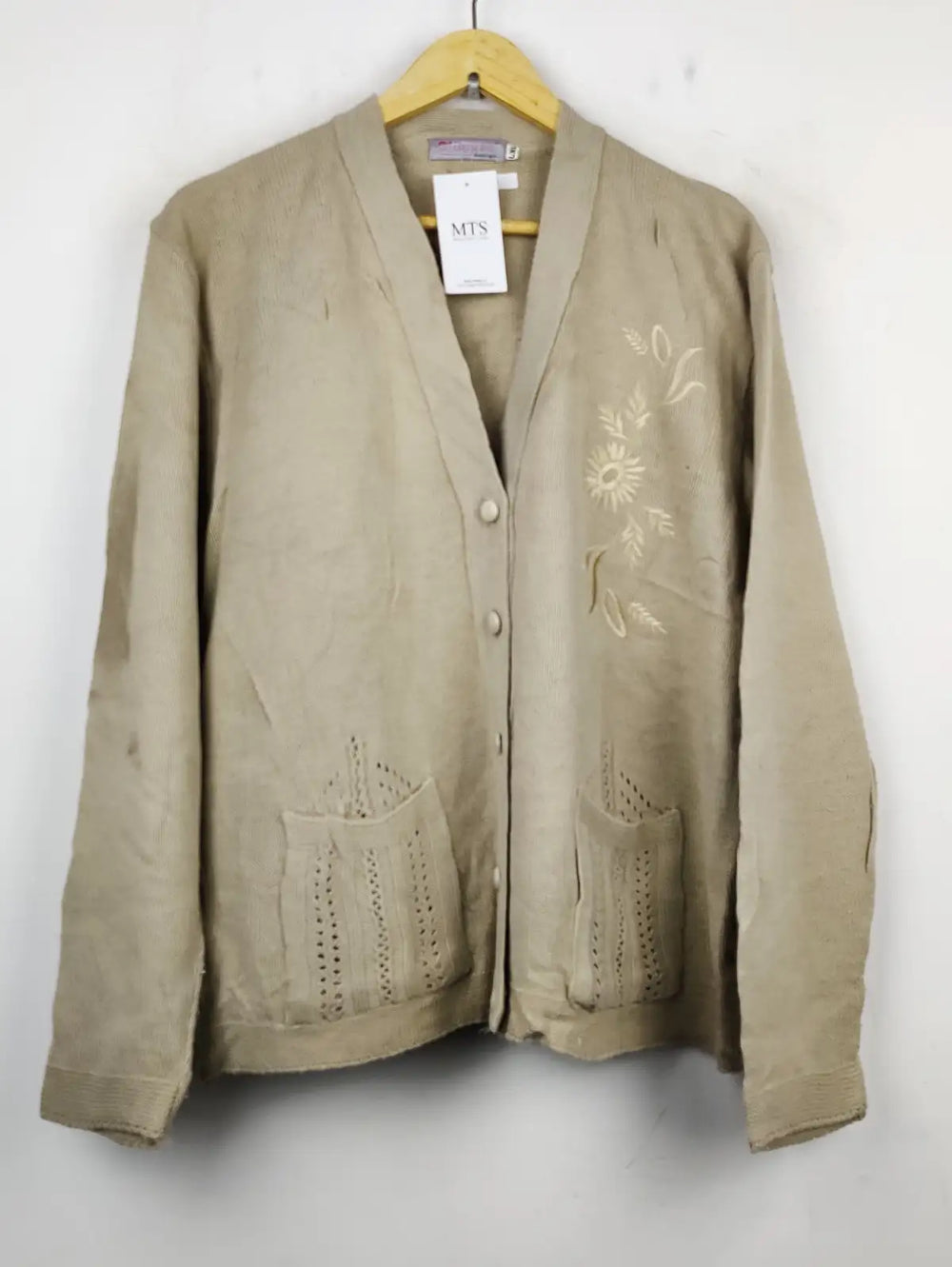 Buy online pre-used pre-loved 100% authentic & Original branded Glimpse (LS-7902) available in Pakistan. Top international brands avilable.