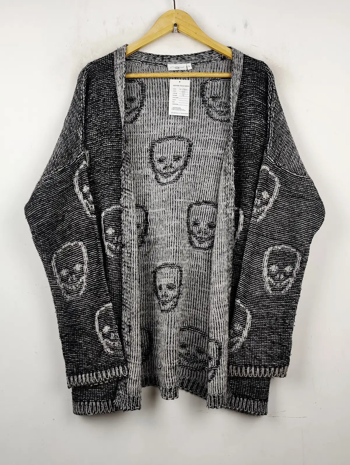 Buy online pre-used pre-loved 100% authentic & Original branded New Look (LS-7962) available in Pakistan. Top international brands avilable.
