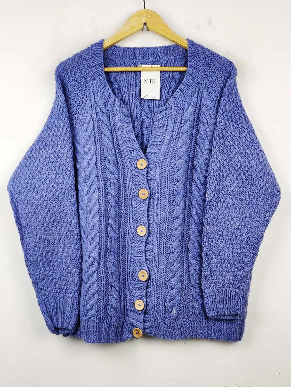 Buy online pre-used pre-loved 100% authentic & Original branded Unknown Brand (LS-8030) available in Pakistan. Top international brands avilable.