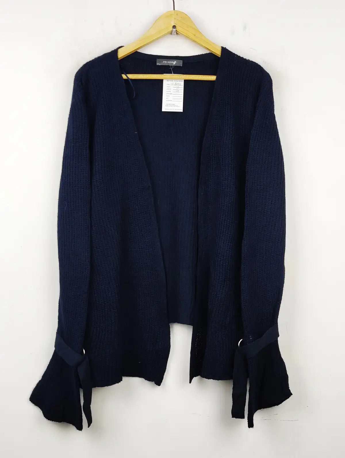 Buy online pre-used pre-loved 100% authentic & Original branded Primark (LS-8033) available in Pakistan. Top international brands avilable.