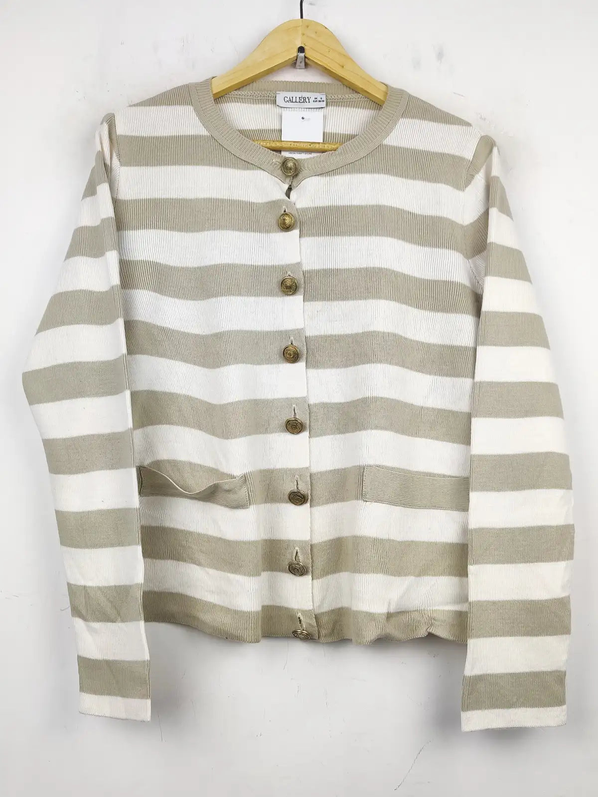 Gallery (LS-8240)