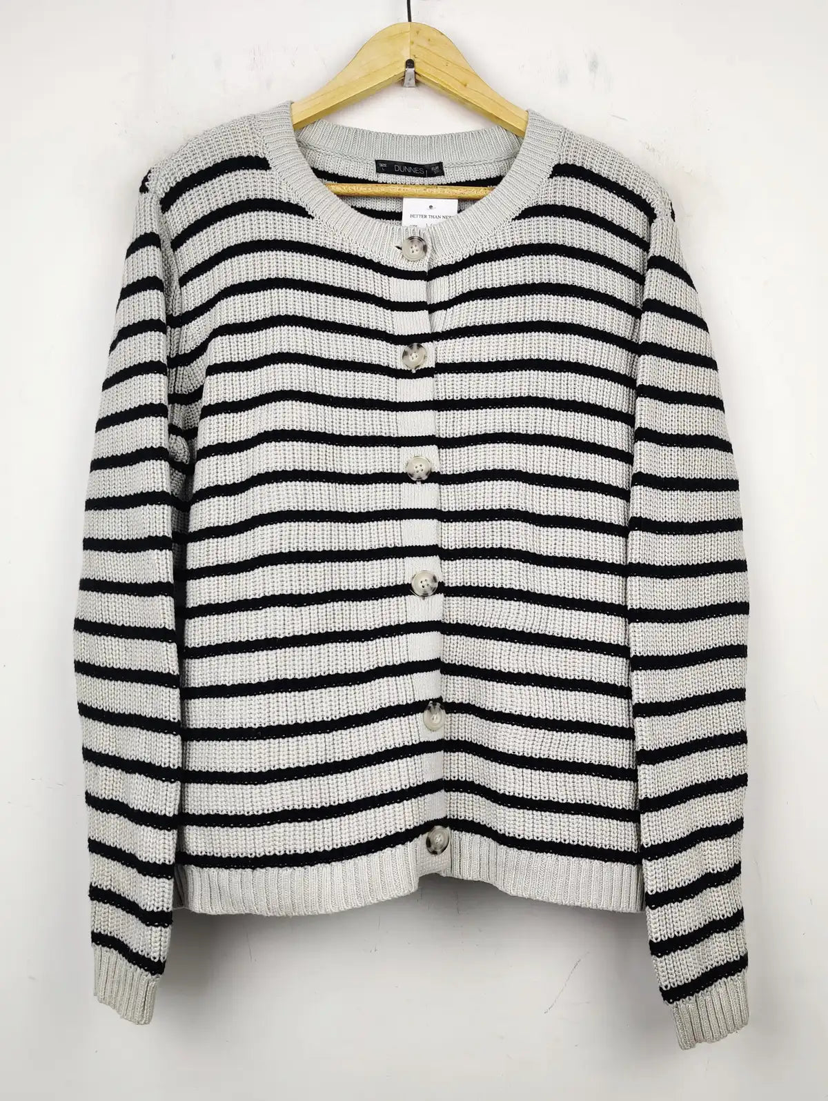 Dunnes Stores (LS-8330)