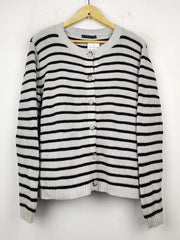 Dunnes Stores (LS-8330)