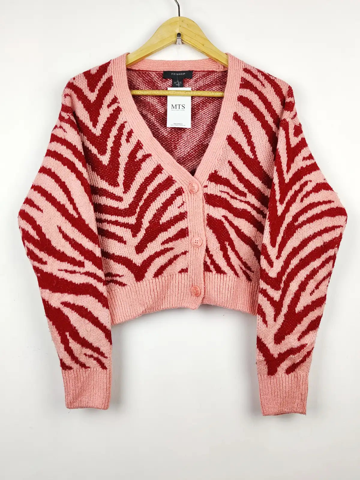 Buy online pre-used pre-loved 100% authentic & Original branded Primark (LS-8513) available in Pakistan. Top international brands avilable.