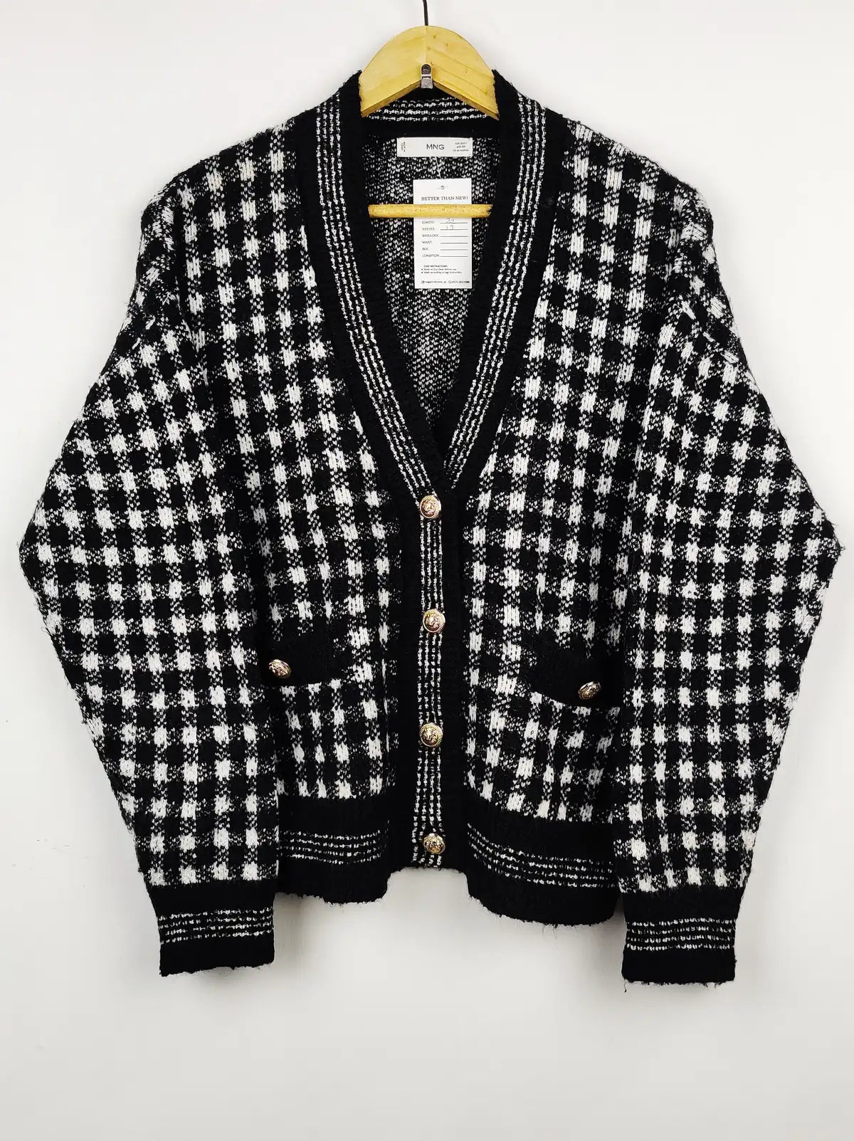Buy online pre-used pre-loved 100% authentic & Original branded Mango (LS-8524) available in Pakistan. Top international brands avilable.