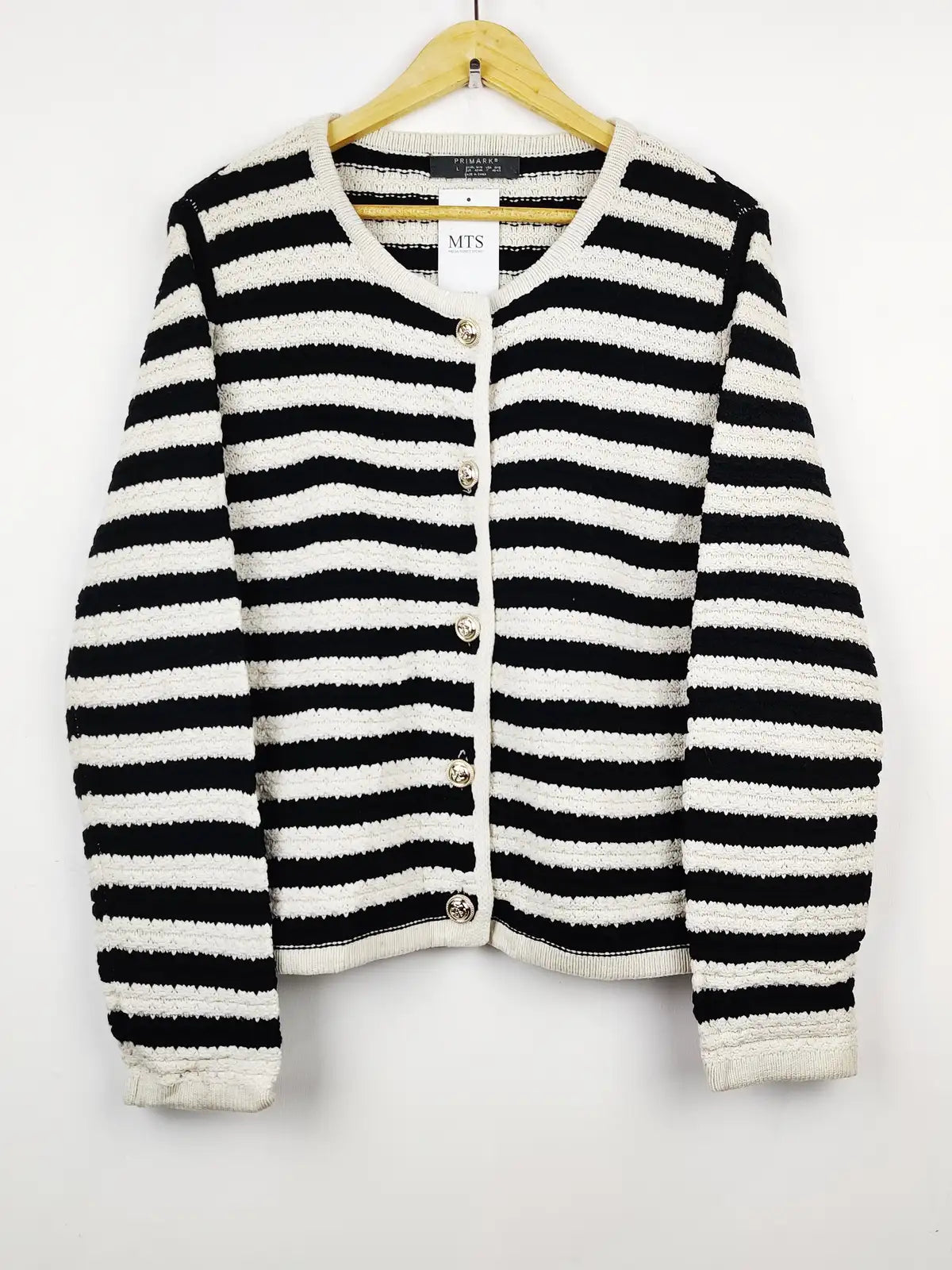 Buy online pre-used pre-loved 100% authentic & Original branded Primark (LS-8527) available in Pakistan. Top international brands avilable.