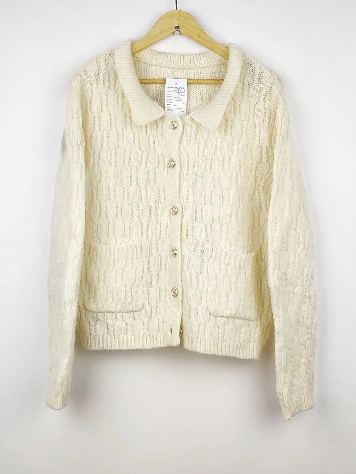 Buy online pre-used pre-loved 100% authentic & Original branded Unknown Brand (LS-8606) available in Pakistan. Top international brands avilable.