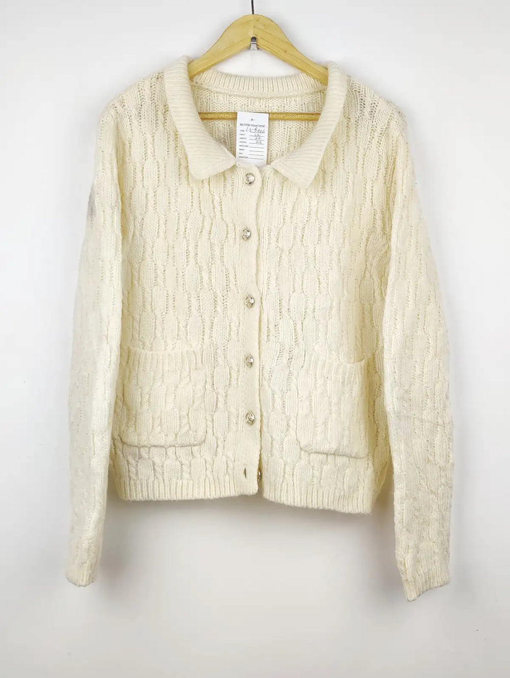 Buy online pre-used pre-loved 100% authentic & Original branded Unknown Brand (LS-8606) available in Pakistan. Top international brands avilable.