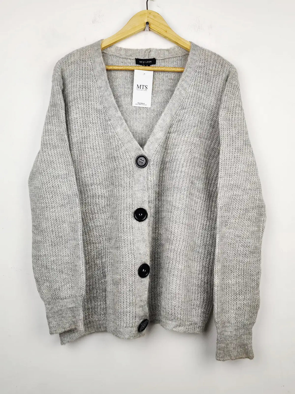 Buy online pre-used pre-loved 100% authentic & Original branded New Look (LS-8654) available in Pakistan. Top international brands avilable.