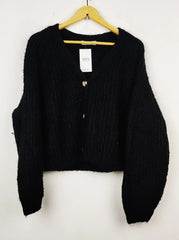 Buy online pre-used pre-loved 100% authentic & Original branded Primark (LS-8673) available in Pakistan. Top international brands avilable.