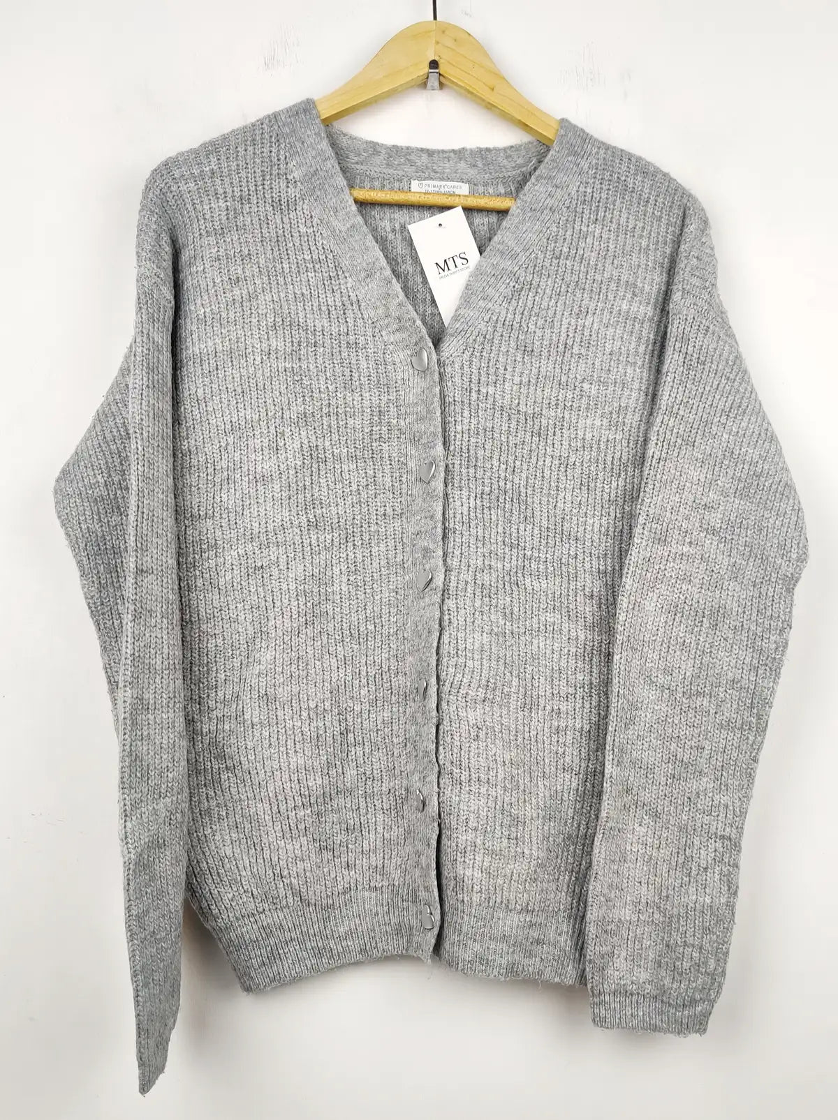 Buy online pre-used pre-loved 100% authentic & Original branded Primark (LS-8683) available in Pakistan. Top international brands avilable.