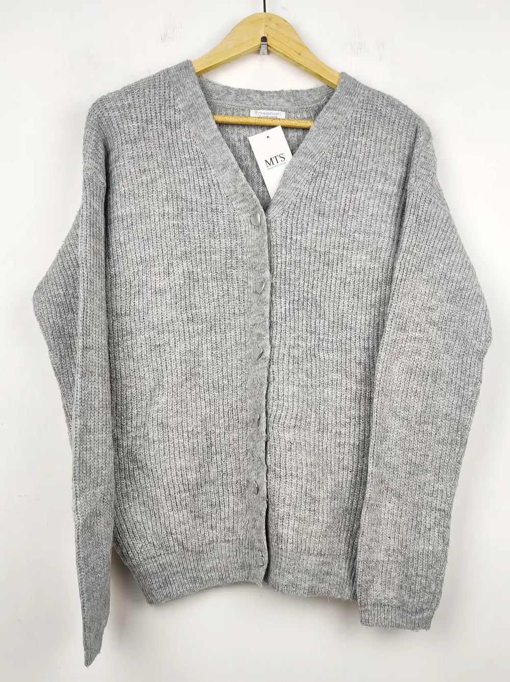 Buy online pre-used pre-loved 100% authentic & Original branded Primark (LS-8683) available in Pakistan. Top international brands avilable.