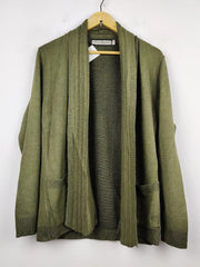 Buy online pre-used pre-loved 100% authentic & Original branded Paca Boutique (LS-8700) available in Pakistan. Top international brands avilable.