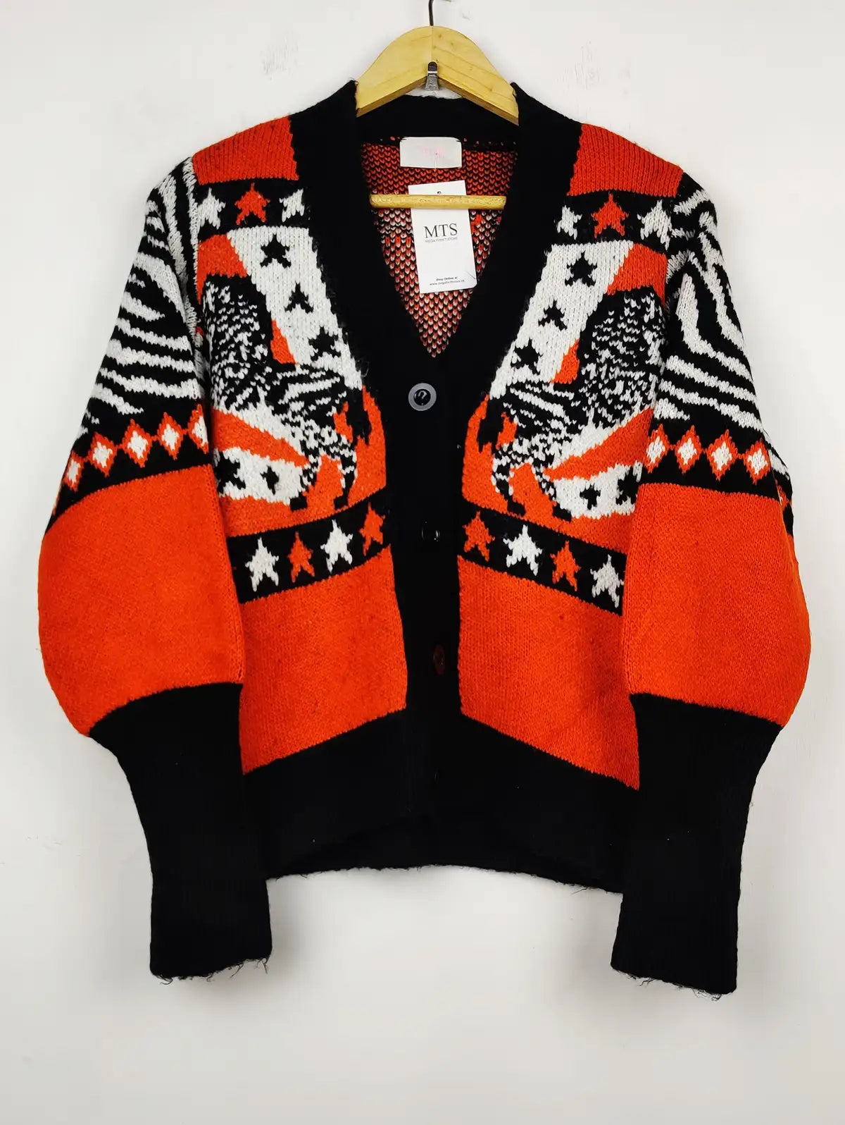 Buy online pre-used pre-loved 100% authentic & Original branded Savida (LS-8708) available in Pakistan. Top international brands avilable.