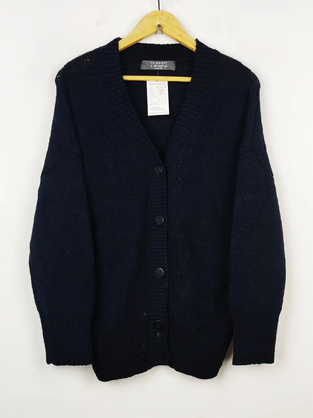 Buy online pre-used pre-loved 100% authentic & Original branded Primark (LS-8737) available in Pakistan. Top international brands avilable.