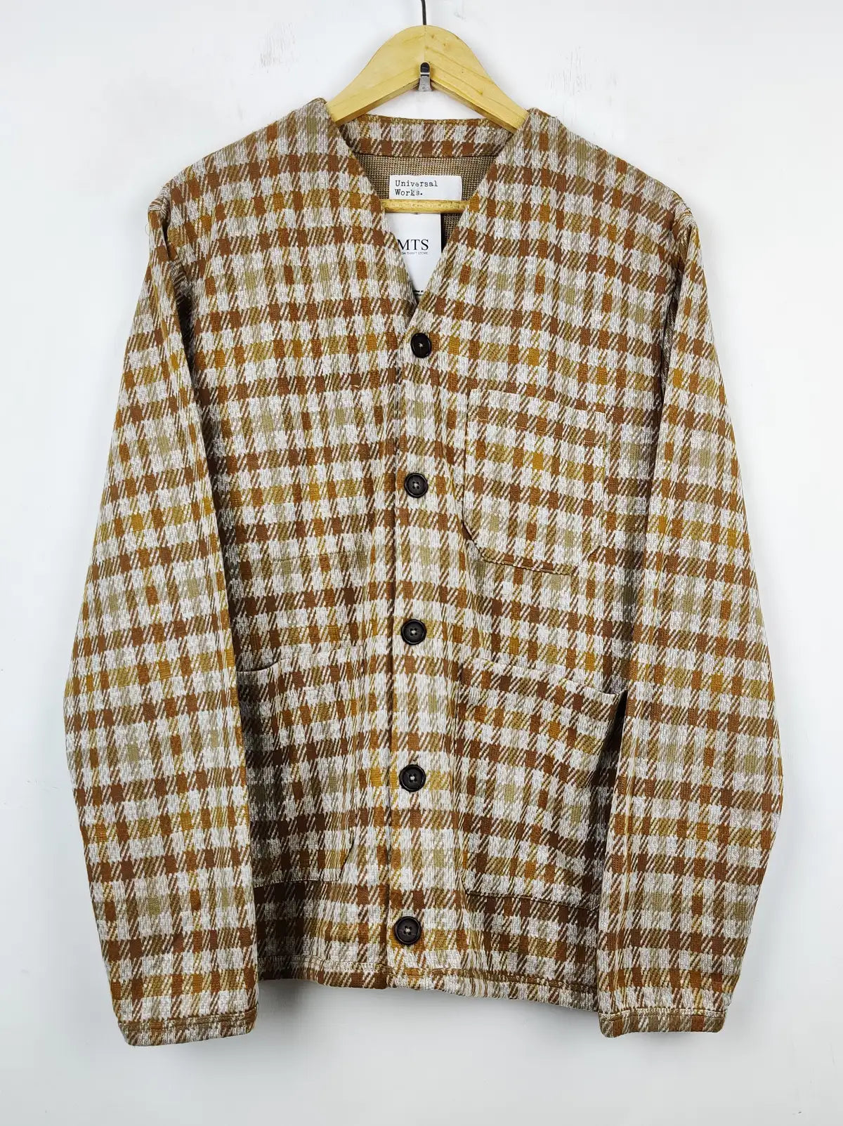 Buy online pre-used pre-loved 100% authentic & Original branded Universal Works (LS-8745) available in Pakistan. Top international brands avilable.