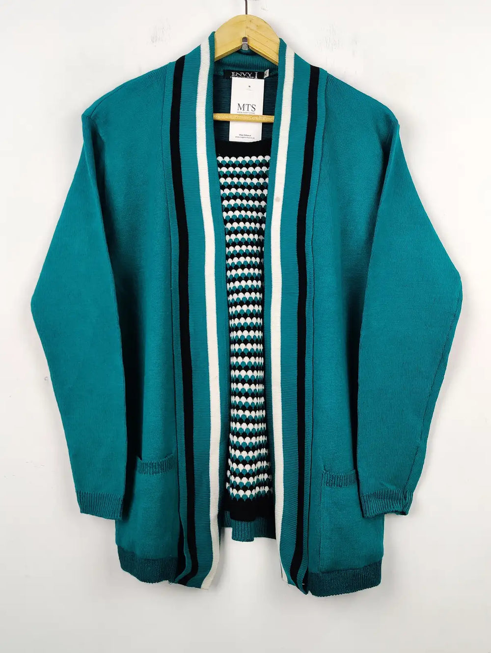 Buy online pre-used pre-loved 100% authentic & Original branded Envy (LS-8749) available in Pakistan. Top international brands avilable.