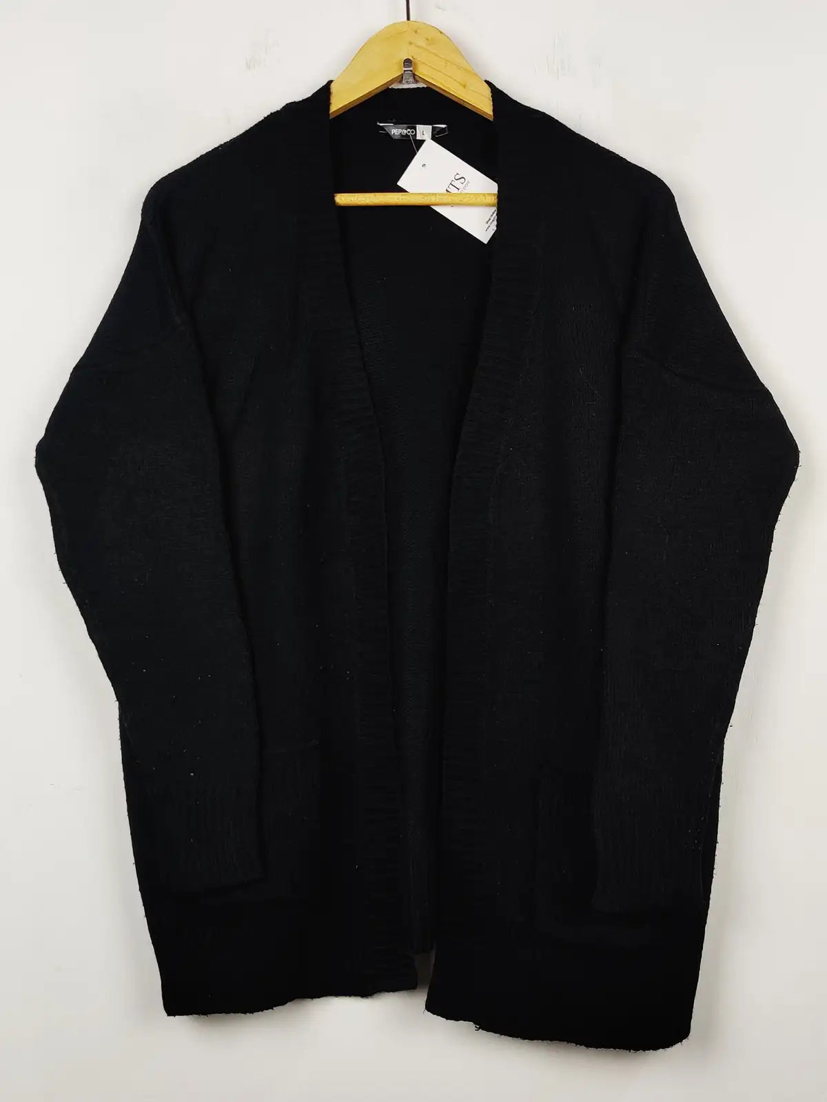 Buy online pre-used pre-loved 100% authentic & Original branded Pep&Co (LS-8757) available in Pakistan. Top international brands avilable.