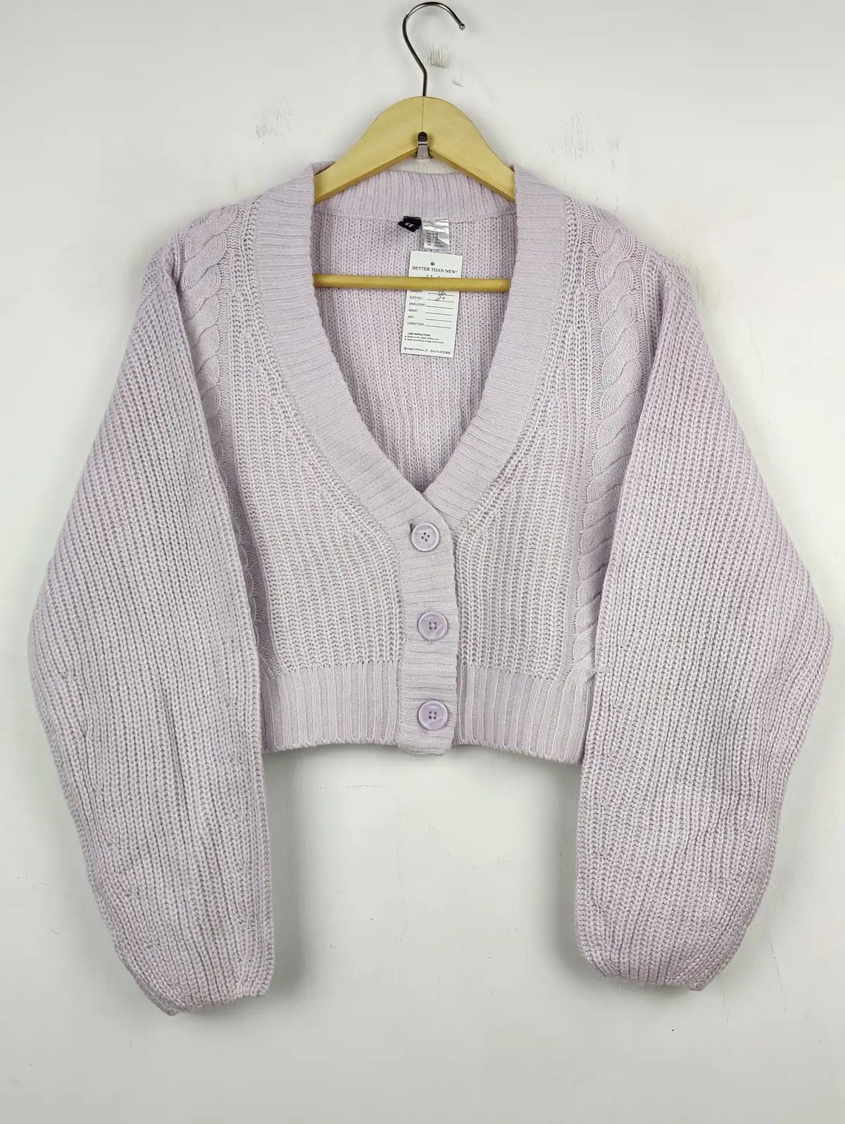 Buy online pre-used pre-loved 100% authentic & Original branded H&M (LS-8811) available in Pakistan. Top international brands avilable.