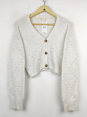 Buy online pre-used pre-loved 100% authentic & Original branded Urban Outfitters (LS-8813) available in Pakistan. Top international brands avilable.