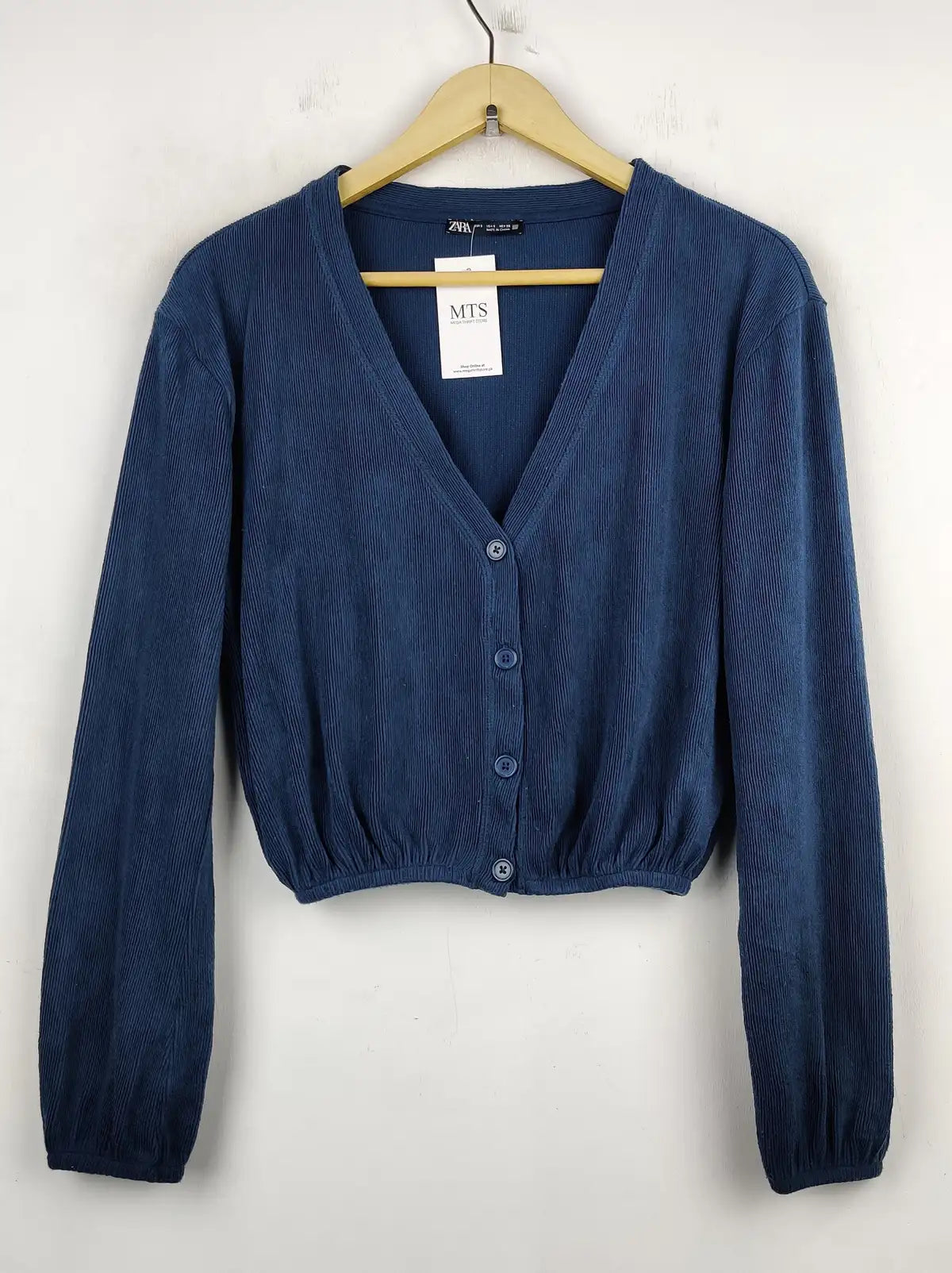 Buy online pre-used pre-loved 100% authentic & Original branded Zara (LS-8848) available in Pakistan. Top international brands avilable.