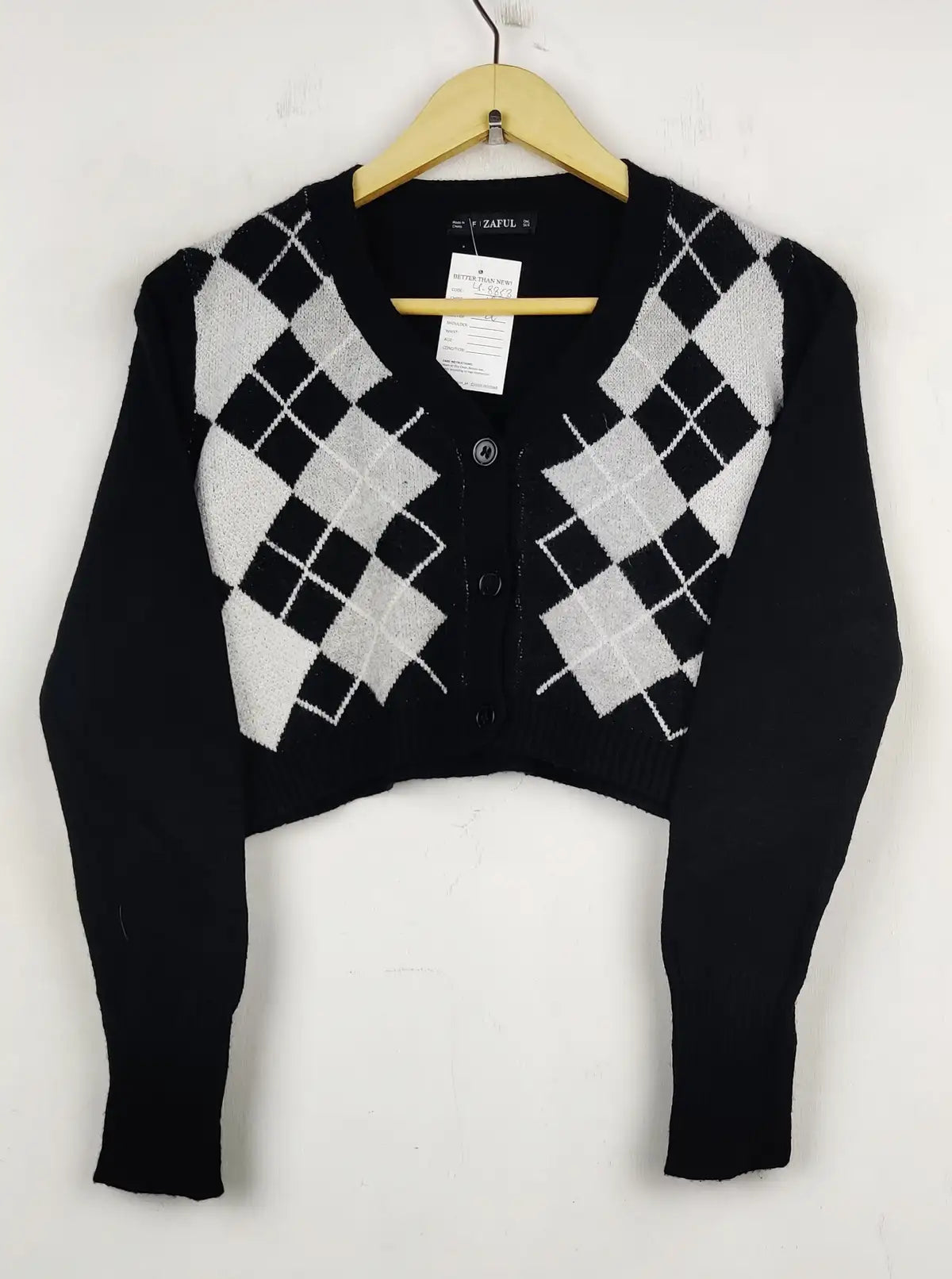 Buy online pre-used pre-loved 100% authentic & Original branded Zaful (LS-8858) available in Pakistan. Top international brands avilable.