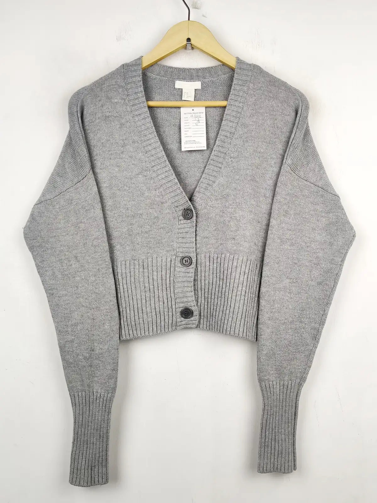 Buy online pre-used pre-loved 100% authentic & Original branded H&M (LS-8868) available in Pakistan. Top international brands avilable.