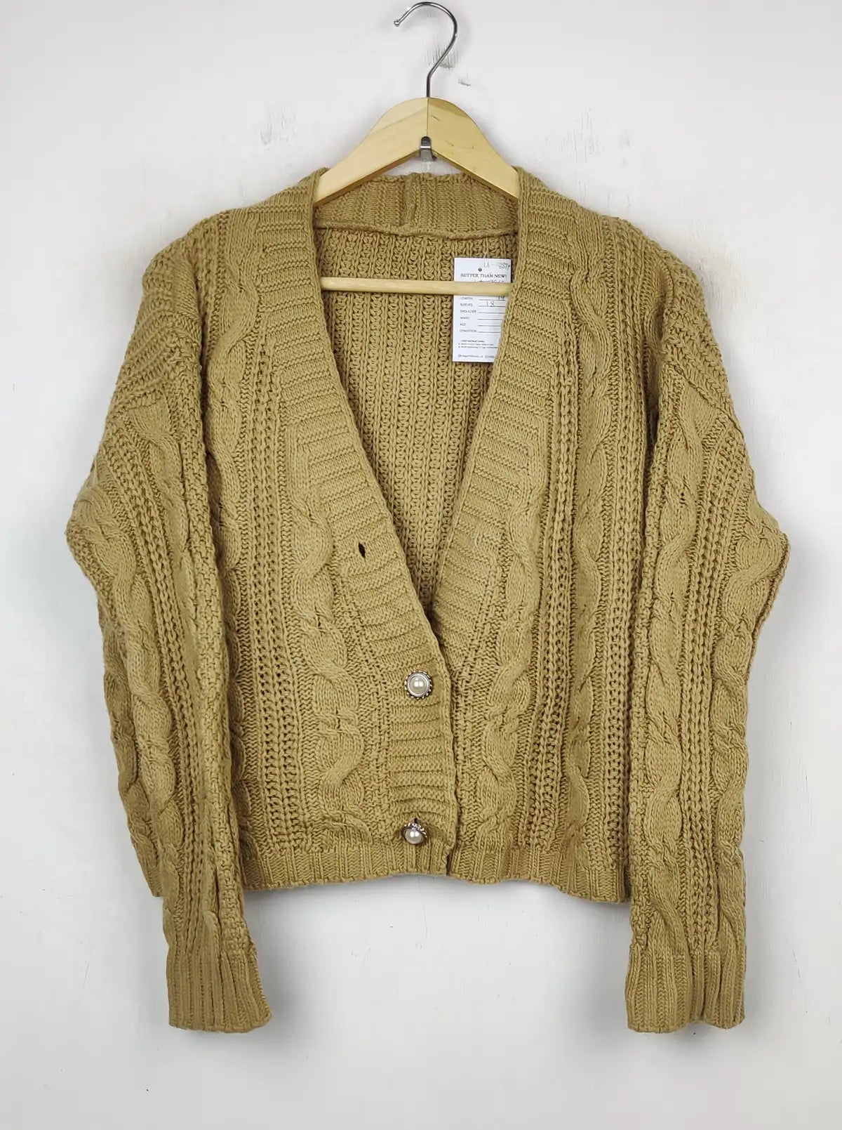 Buy online pre-used pre-loved 100% authentic & Original branded Unknown Brand (LS-8894) available in Pakistan. Top international brands avilable.