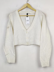 Buy online pre-used pre-loved 100% authentic & Original branded H&M (LS-8916) available in Pakistan. Top international brands avilable.