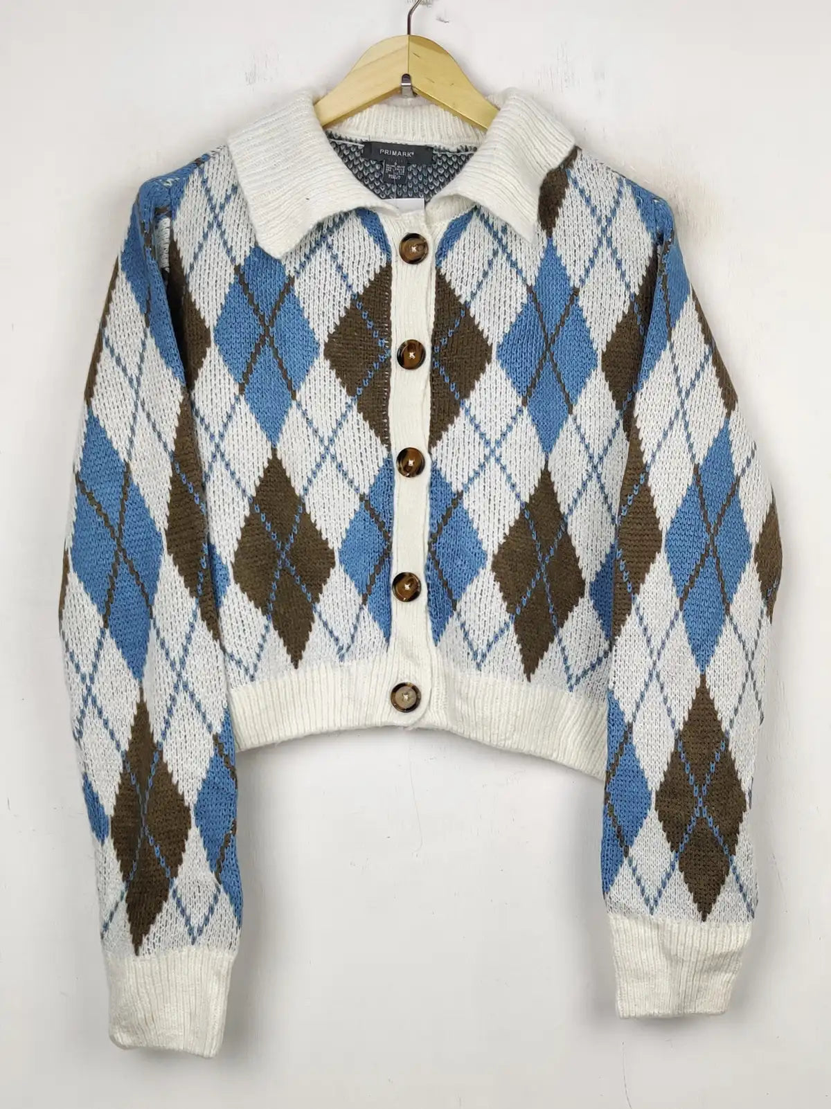 Buy online pre-used pre-loved 100% authentic & Original branded Primark (LS-8970) available in Pakistan. Top international brands avilable.