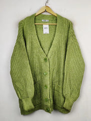 Buy online pre-used pre-loved 100% authentic & Original branded Stradivarius (LS-8991) available in Pakistan. Top international brands avilable.