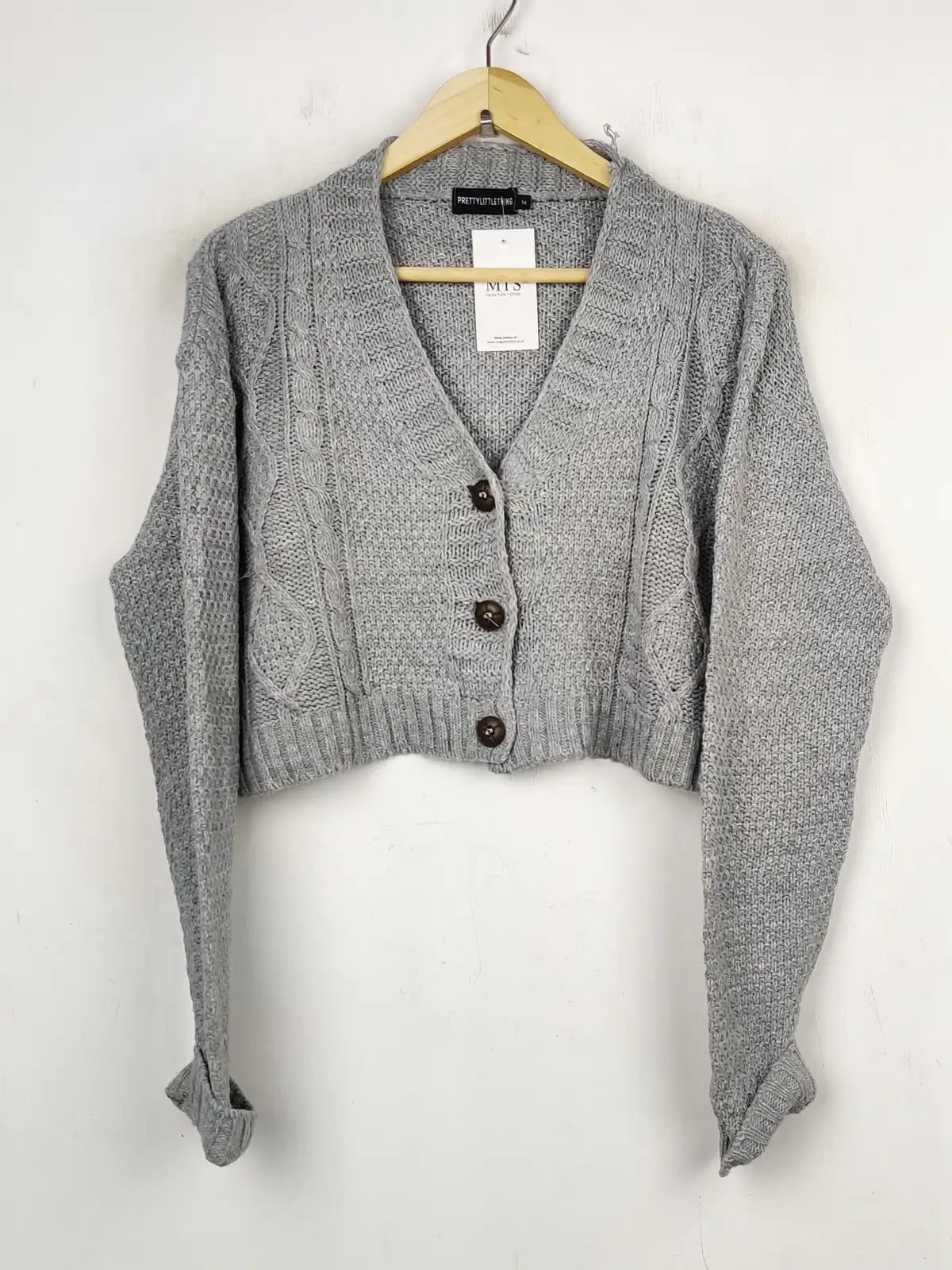 Buy online pre-used pre-loved 100% authentic & Original branded Prettylittlething (LS-9004) available in Pakistan. Top international brands avilable.