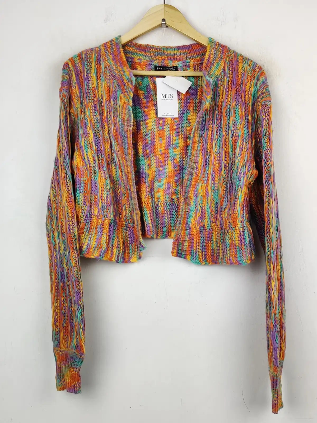 Buy online pre-used pre-loved 100% authentic & Original branded Shein (LS-9022) available in Pakistan. Top international brands avilable.
