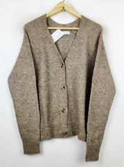 Buy online pre-used pre-loved 100% authentic & Original branded Primark (LS-9053) available in Pakistan. Top international brands avilable.