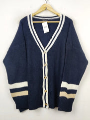 Buy online pre-used pre-loved 100% authentic & Original branded Shein (LS-9054) available in Pakistan. Top international brands avilable.