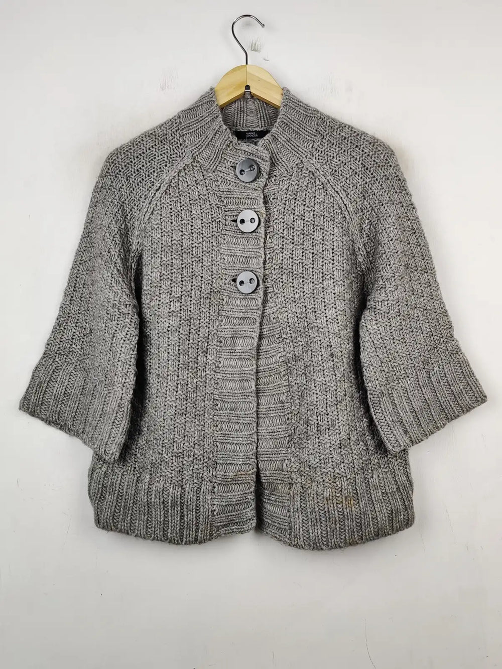 Buy online pre-used pre-loved 100% authentic & Original branded Marks & Spencer (LS-9055) available in Pakistan. Top international brands avilable.