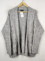 Buy online pre-used pre-loved 100% authentic & Original branded Primark (LS-9057) available in Pakistan. Top international brands avilable.