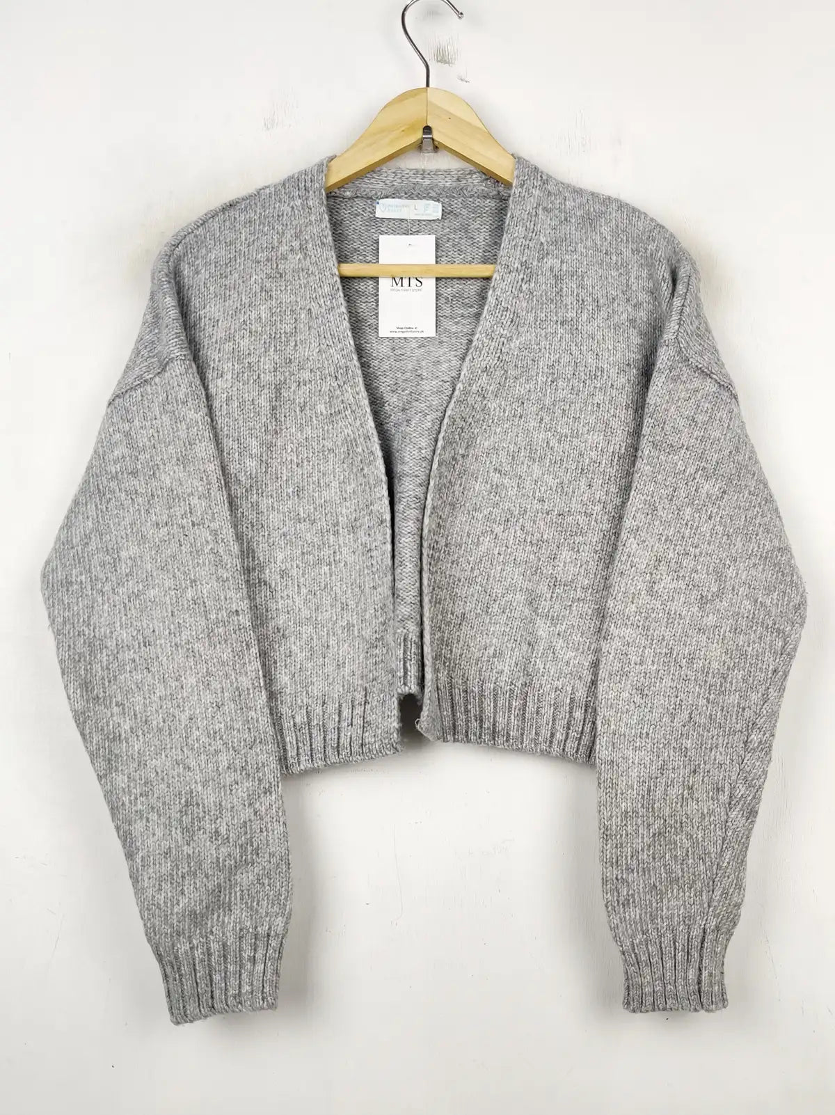 Buy online pre-used pre-loved 100% authentic & Original branded Primark (LS-9063) available in Pakistan. Top international brands avilable.