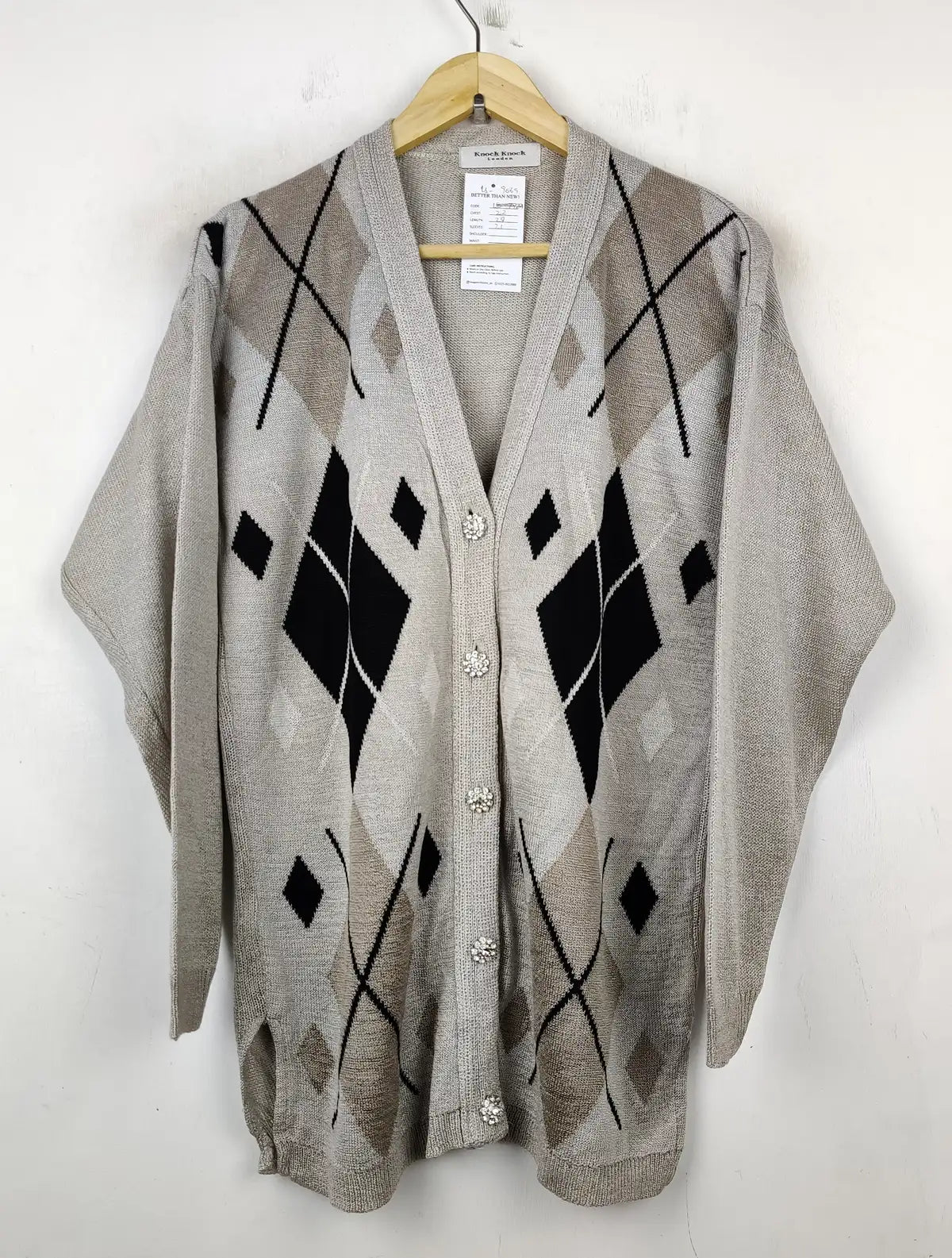 Buy online pre-used pre-loved 100% authentic & Original branded Knock Knock (LS-9069) available in Pakistan. Top international brands avilable.