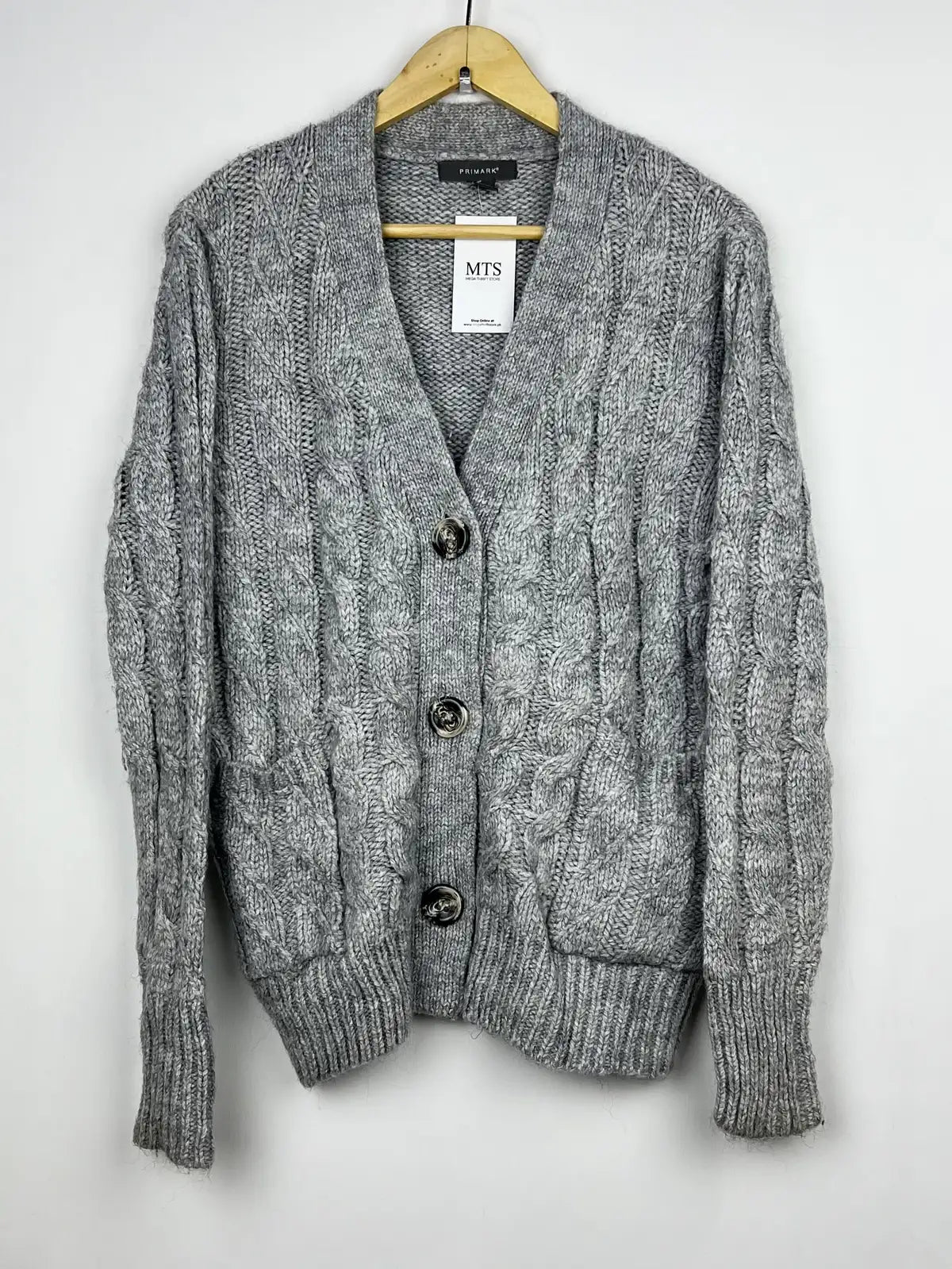 Buy online pre-used pre-loved 100% authentic & Original branded Primark (LS-9391) available in Pakistan. Top international brands avilable.