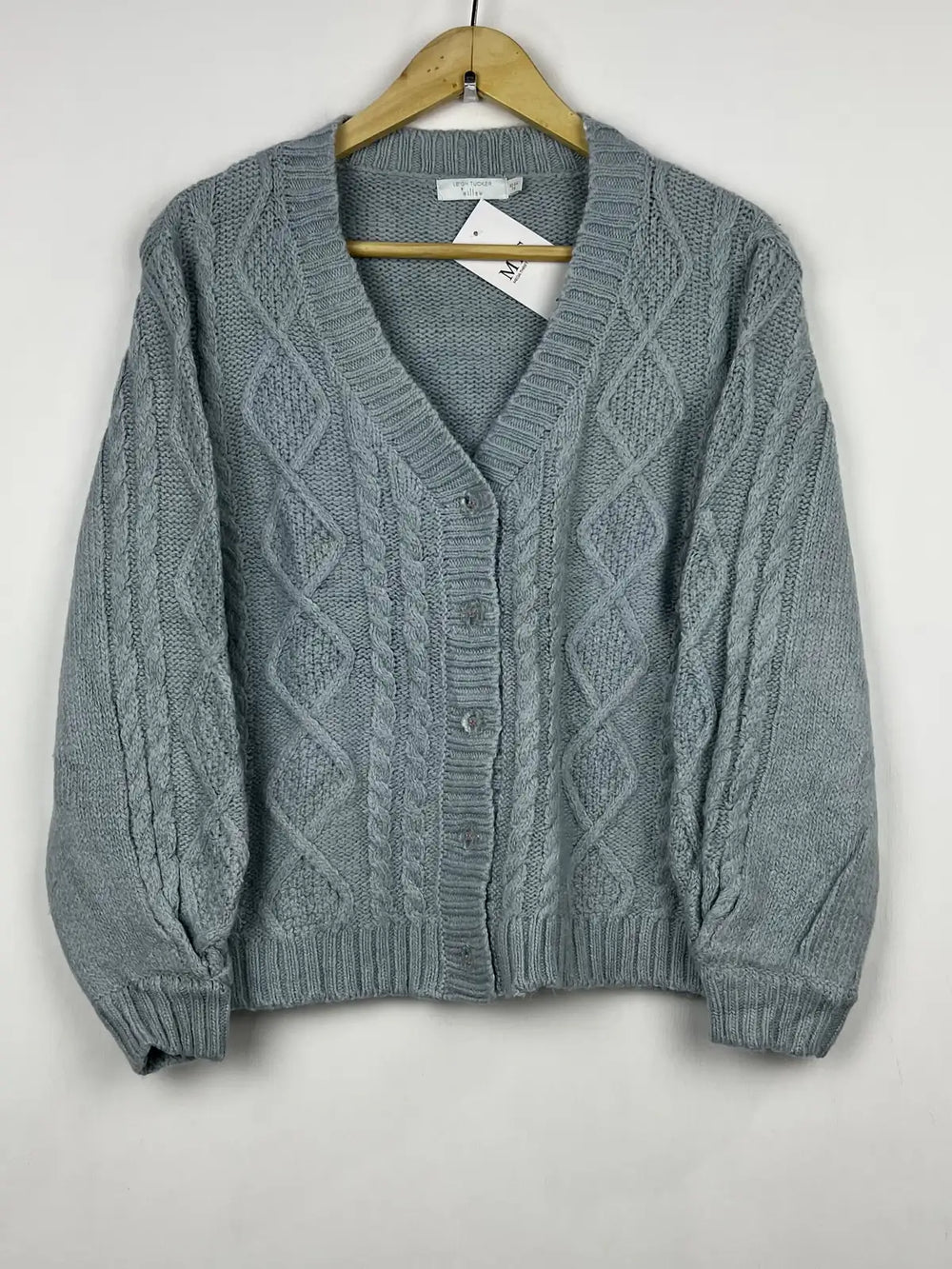 Buy online pre-used pre-loved 100% authentic & Original branded Leigh Tucker (LS-9425) available in Pakistan. Top international brands avilable.